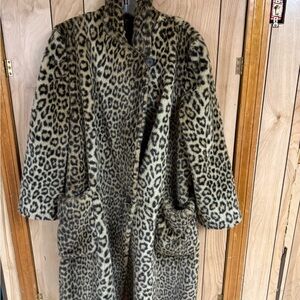 Vtg Perry Ellis  Women’s Faux Fur Leopard Pattern Long Coat Pockets  Size 4 USA
